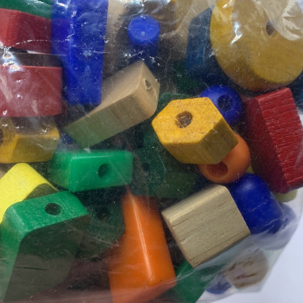 🔥4/$25🔥Threading beads wooden and plastic mix